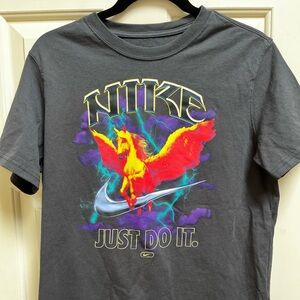 YouthXL Nike graphic tee